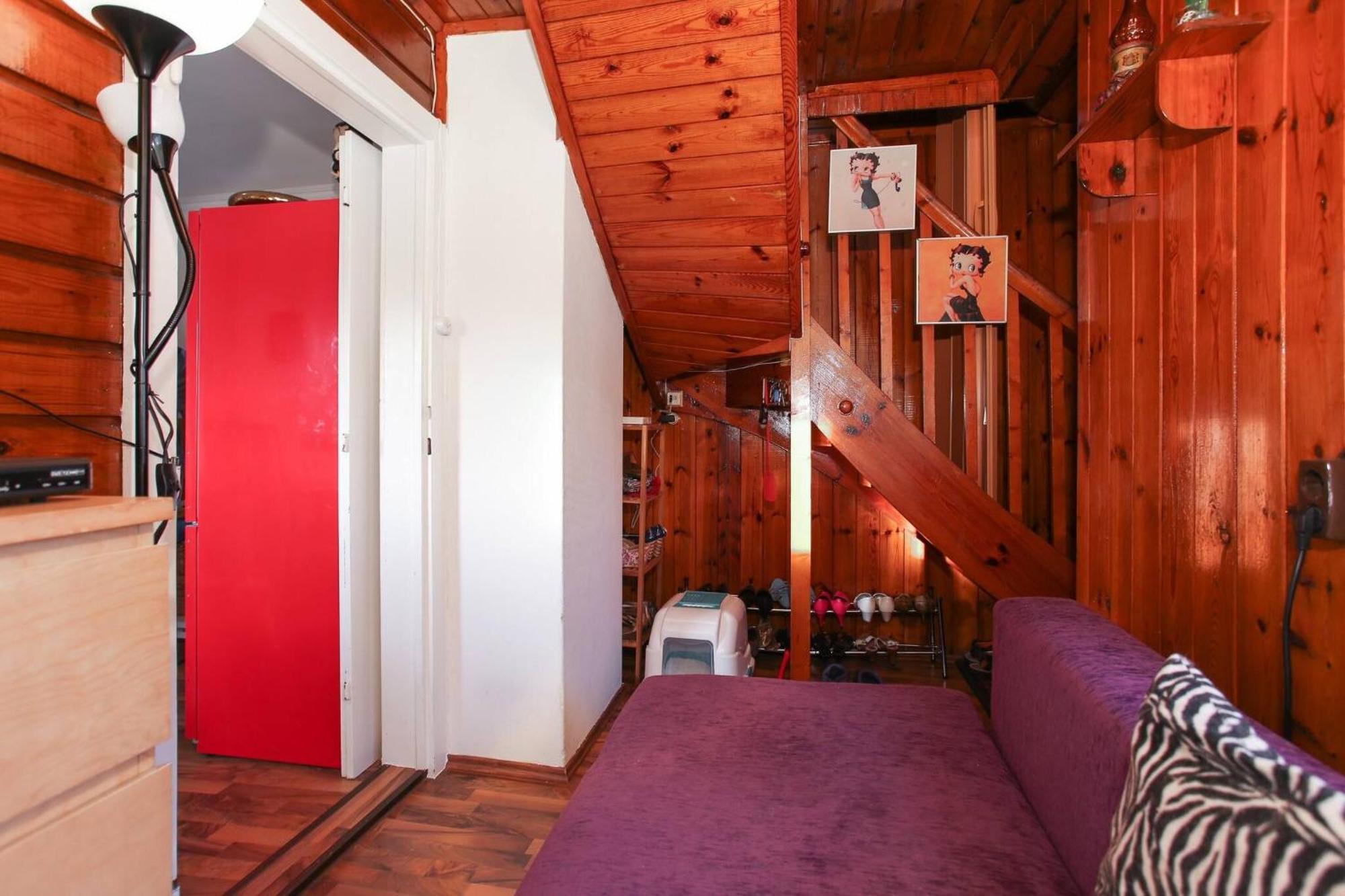 Gasthof In House - Charming Retreat With Garden Metro Access